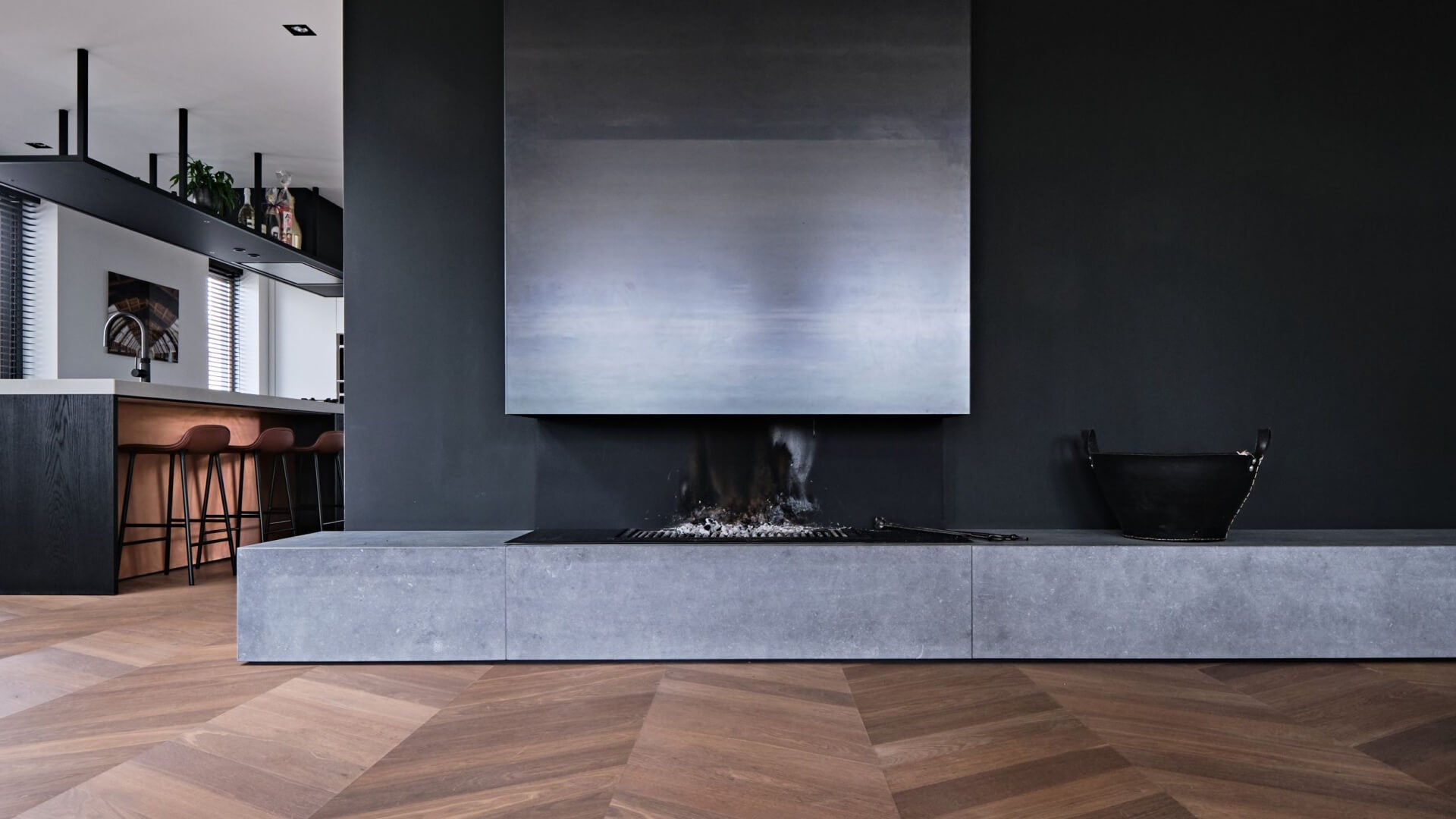 Modern interieur met Hongaarse punt vloer door Bosman Houten Vloeren